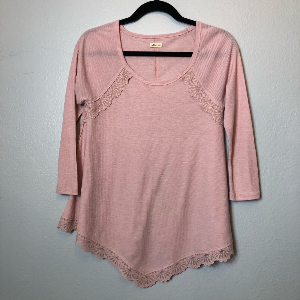 Hollister Light Ribbed Pink Top with Lace trim